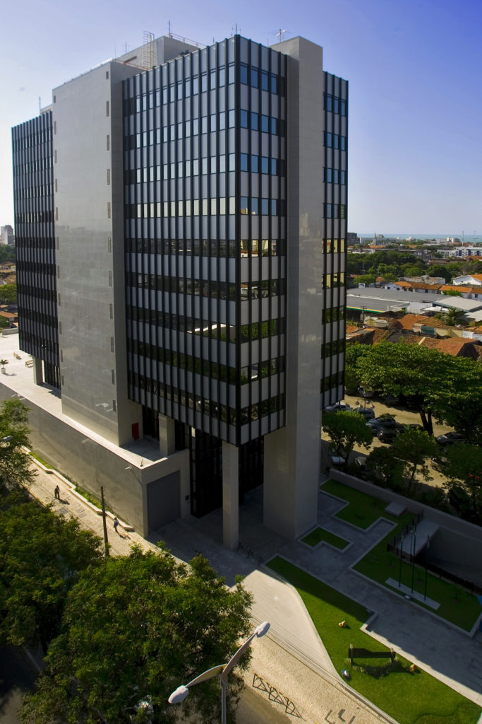 imagem da sede do Banco Central, em Fortaleza, cenário do roubo mais famoso do Brasil, localizada no conteúdo sobre os maiores roubos da história